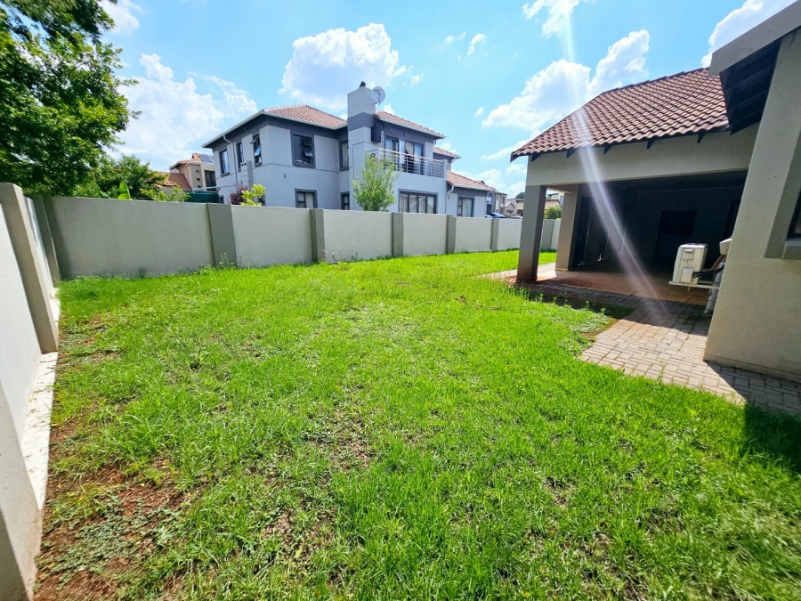To Let 3 Bedroom Property for Rent in Monavoni Gauteng