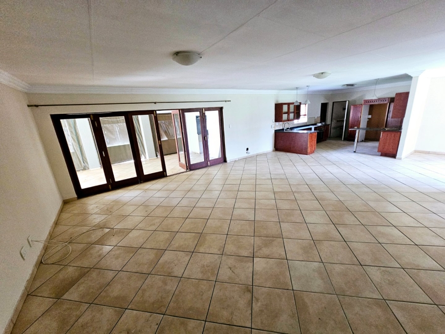 To Let 3 Bedroom Property for Rent in Monavoni Gauteng