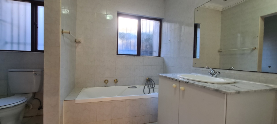 To Let 3 Bedroom Property for Rent in Morningside Gauteng