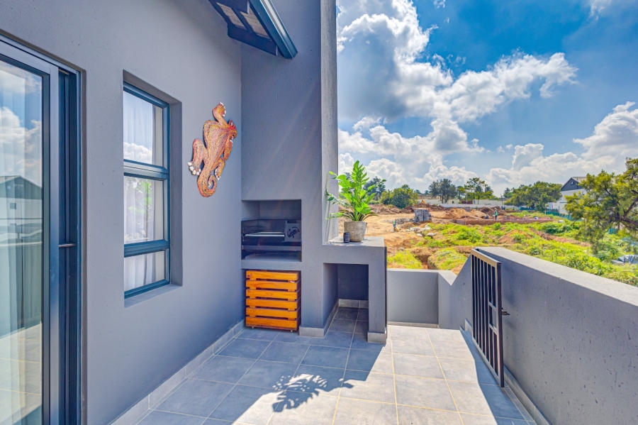 To Let 4 Bedroom Property for Rent in Glen Austin Gauteng