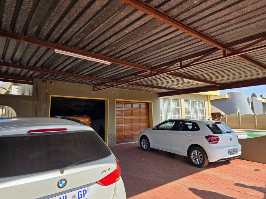 3 Bedroom Property for Sale in Vanderbijlpark SE 7 Gauteng