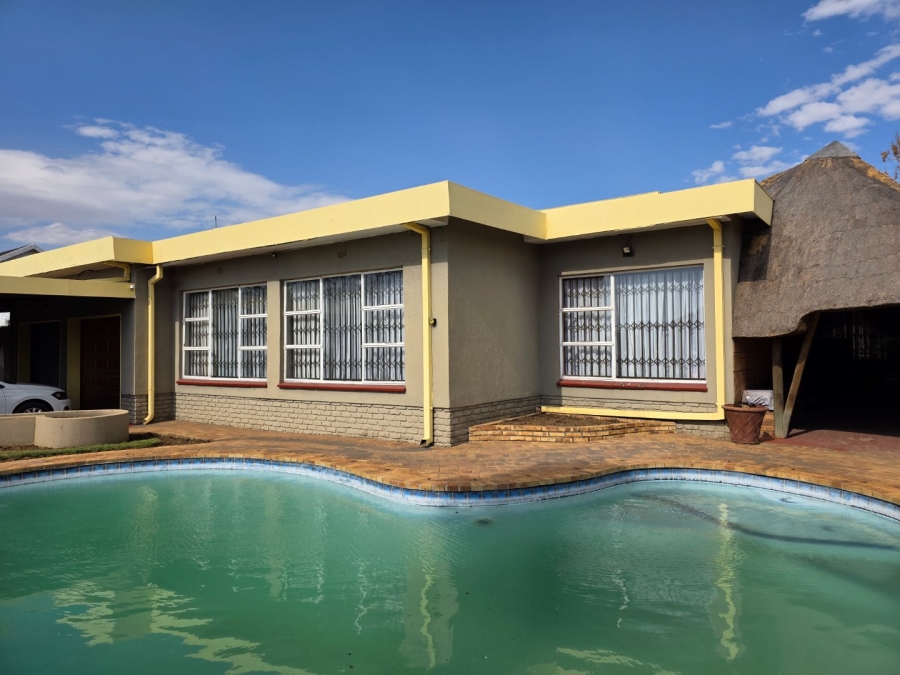 3 Bedroom Property for Sale in Vanderbijlpark SE 7 Gauteng