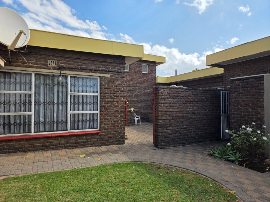3 Bedroom Property for Sale in Vanderbijlpark SE 7 Gauteng