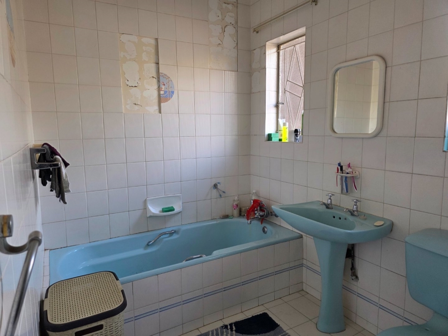 3 Bedroom Property for Sale in Vanderbijlpark SE 7 Gauteng
