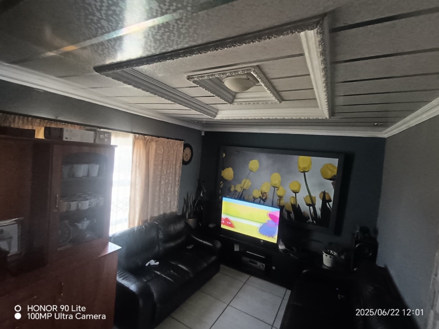 3 Bedroom Property for Sale in Soshanguve M Gauteng