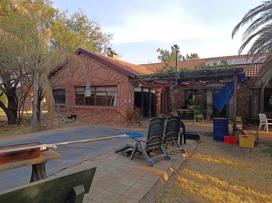 4 Bedroom Property for Sale in Roodeplaat Gauteng