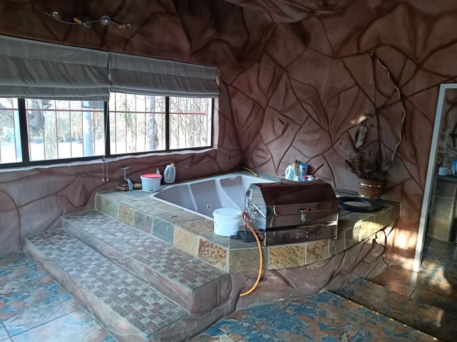 4 Bedroom Property for Sale in Roodeplaat Gauteng