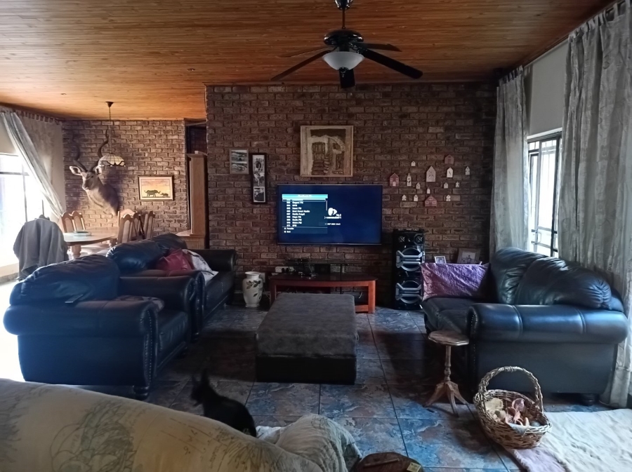4 Bedroom Property for Sale in Roodeplaat Gauteng