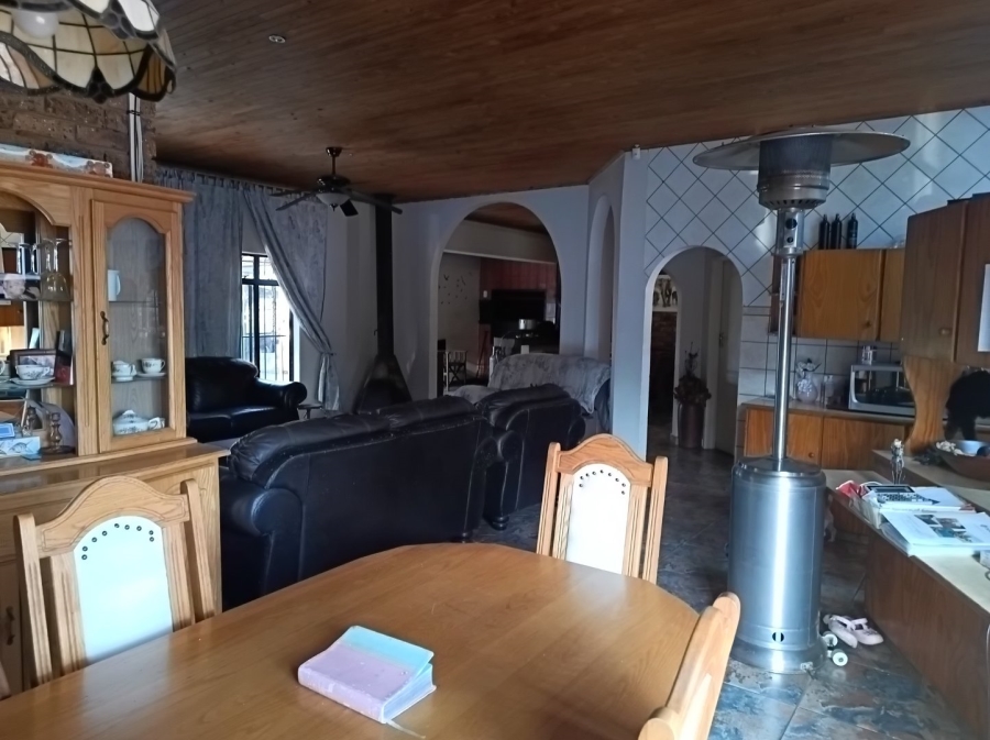 4 Bedroom Property for Sale in Roodeplaat Gauteng