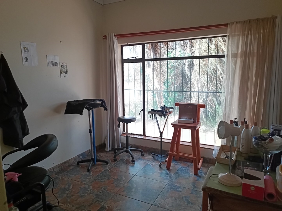 4 Bedroom Property for Sale in Roodeplaat Gauteng
