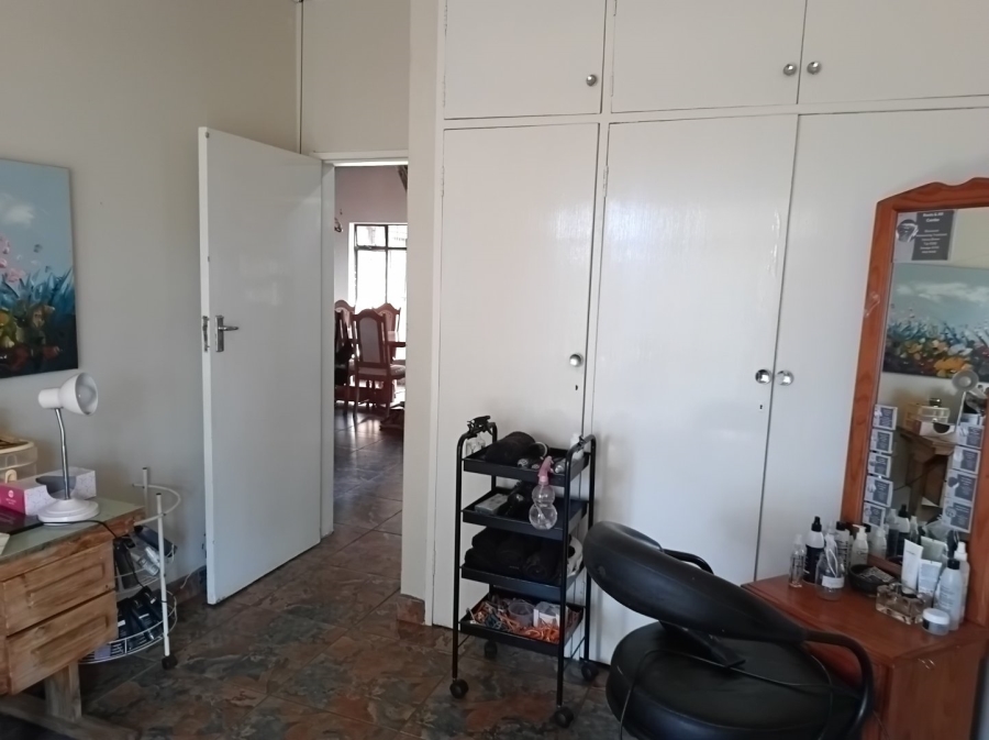 4 Bedroom Property for Sale in Roodeplaat Gauteng