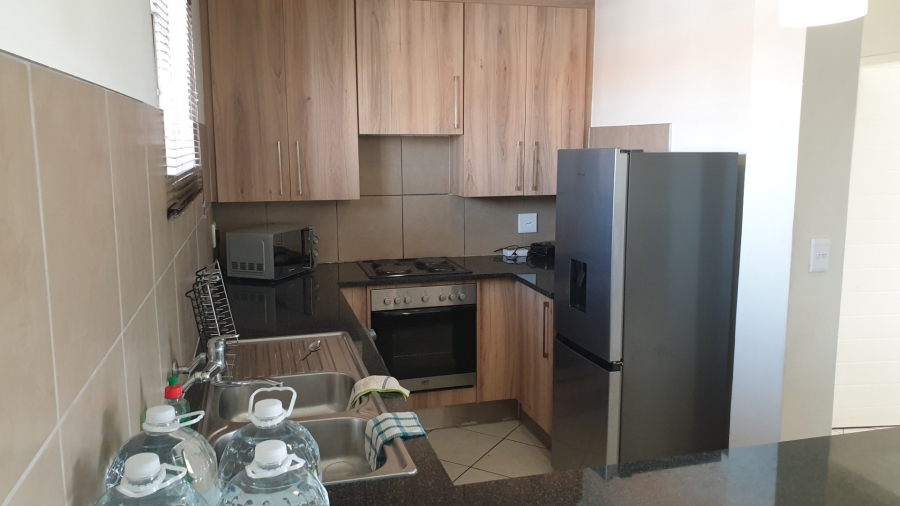 2 Bedroom Property for Sale in Monavoni Gauteng