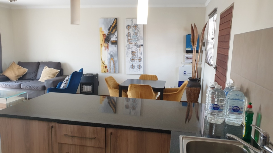2 Bedroom Property for Sale in Monavoni Gauteng