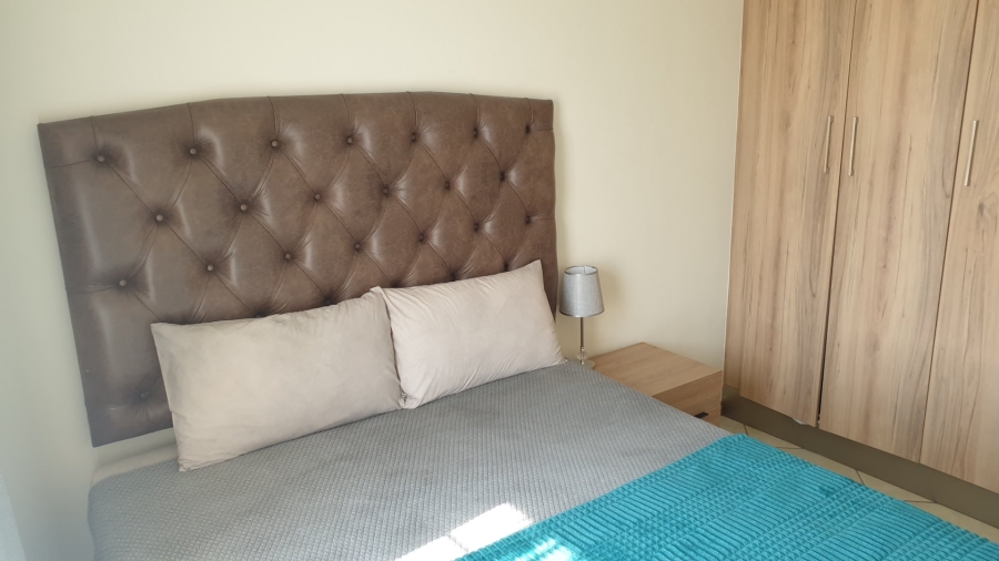 2 Bedroom Property for Sale in Monavoni Gauteng
