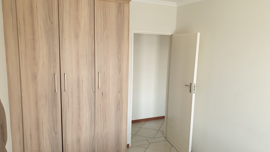 2 Bedroom Property for Sale in Monavoni Gauteng