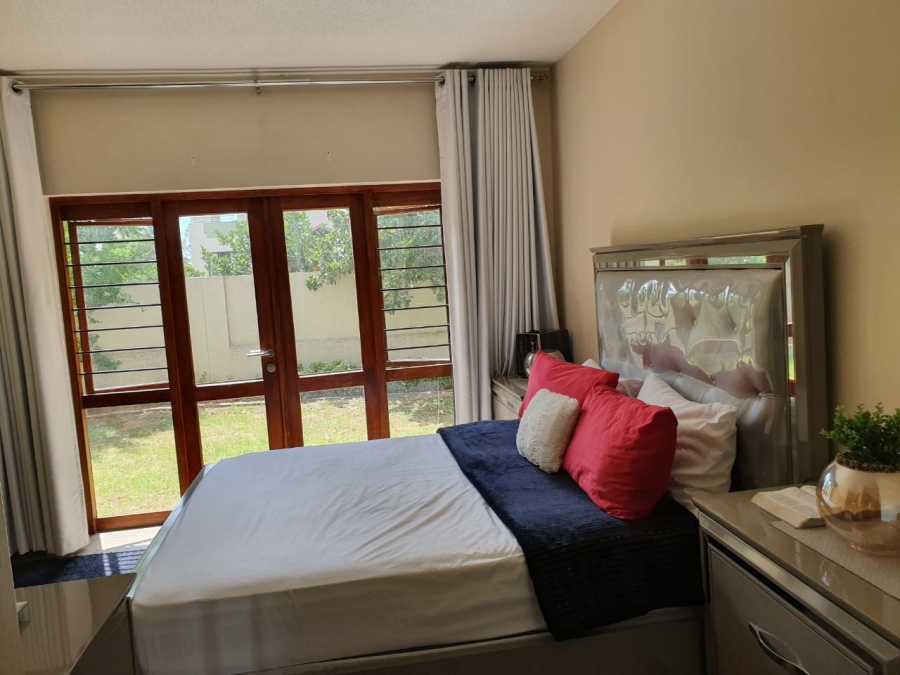 To Let 2 Bedroom Property for Rent in Broadacres Gauteng
