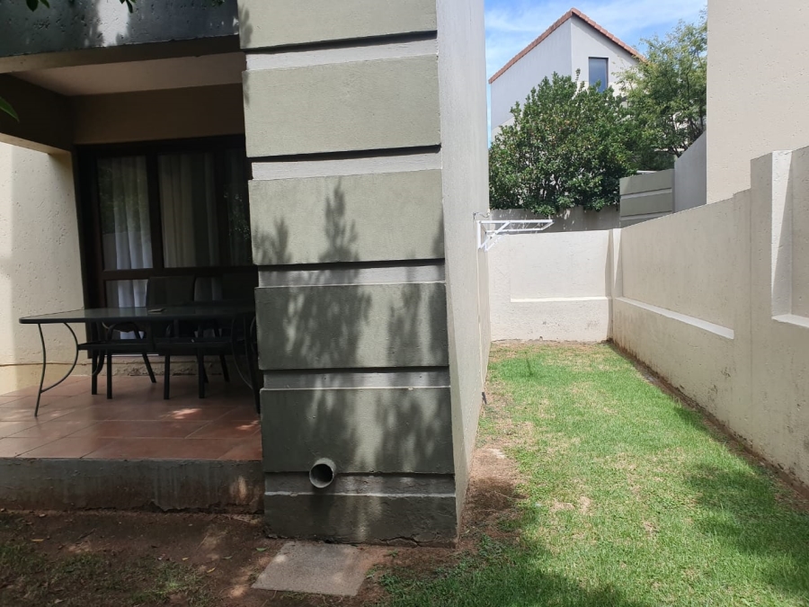 To Let 2 Bedroom Property for Rent in Broadacres Gauteng