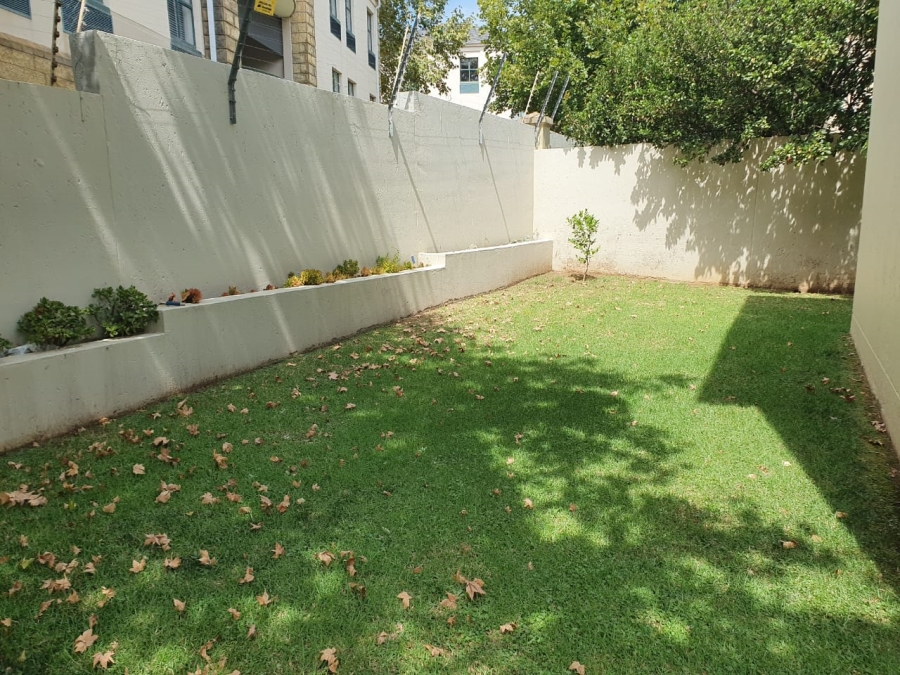 To Let 2 Bedroom Property for Rent in Broadacres Gauteng