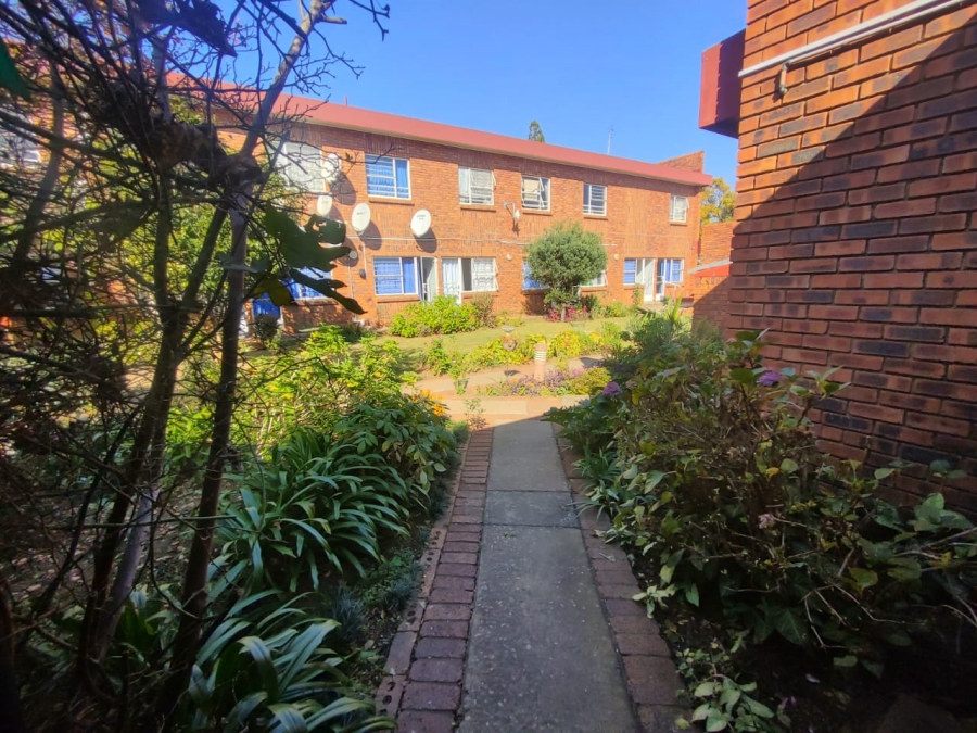 1 Bedroom Property for Sale in Villieria Gauteng