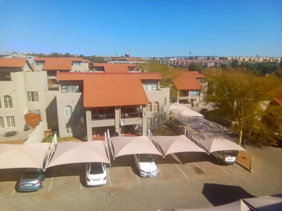 To Let 2 Bedroom Property for Rent in Noordwyk Gauteng