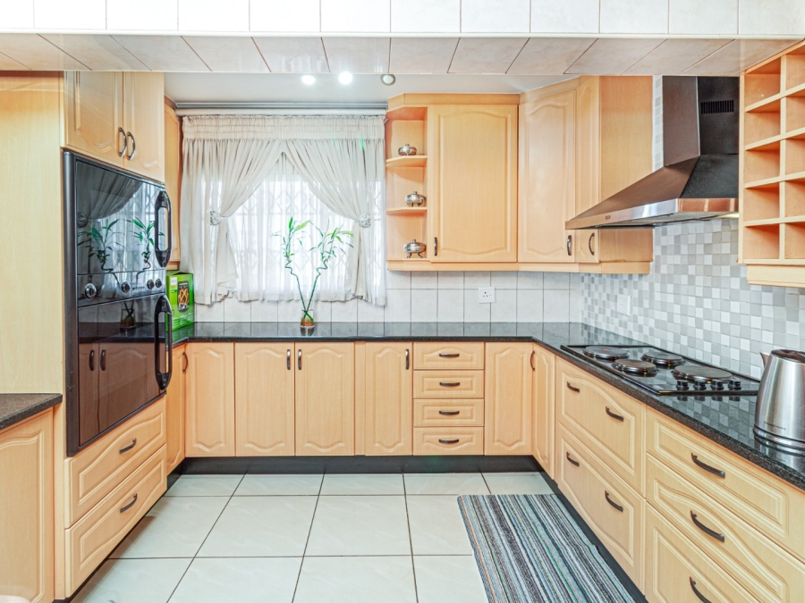 3 Bedroom Property for Sale in Country View Gauteng