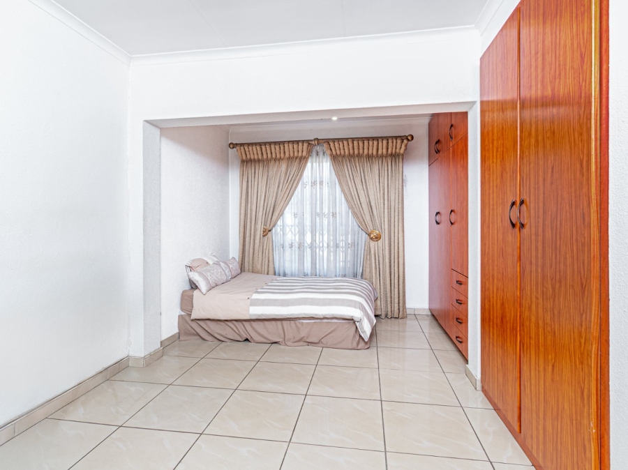 3 Bedroom Property for Sale in Country View Gauteng