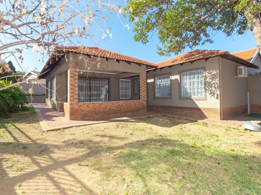 3 Bedroom Property for Sale in Country View Gauteng