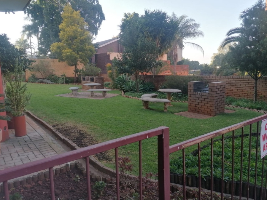 1 Bedroom Property for Sale in Wonderboom South Gauteng