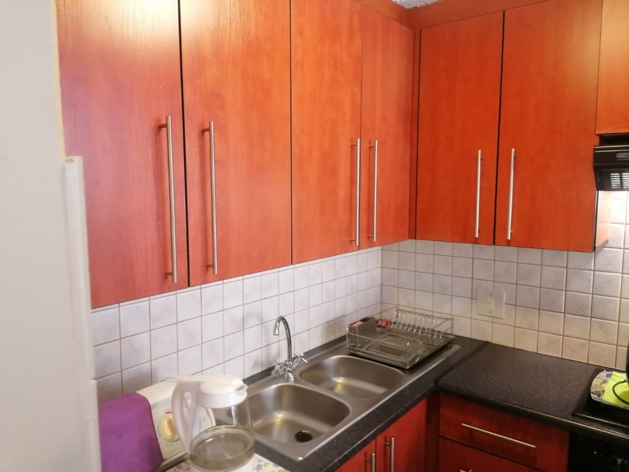 1 Bedroom Property for Sale in Wonderboom South Gauteng