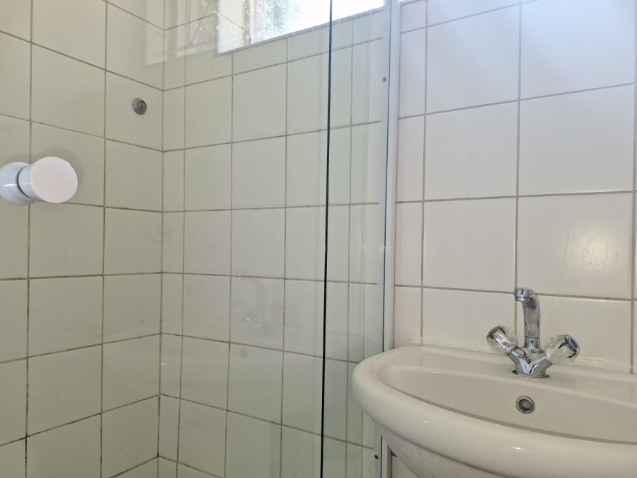 To Let 2 Bedroom Property for Rent in Sundowner Gauteng