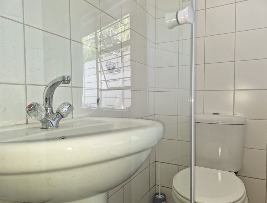 To Let 2 Bedroom Property for Rent in Sundowner Gauteng