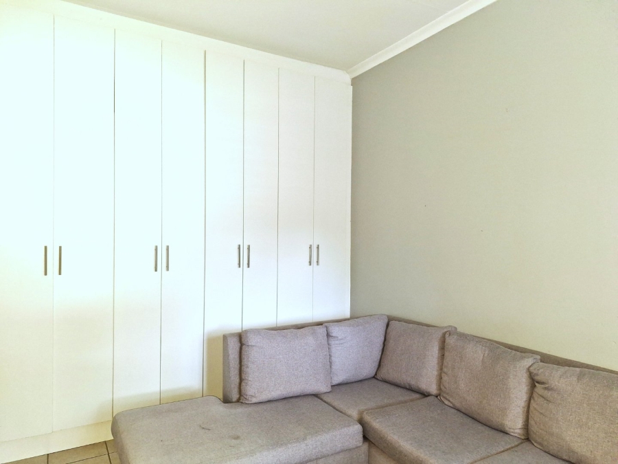To Let 2 Bedroom Property for Rent in Sundowner Gauteng