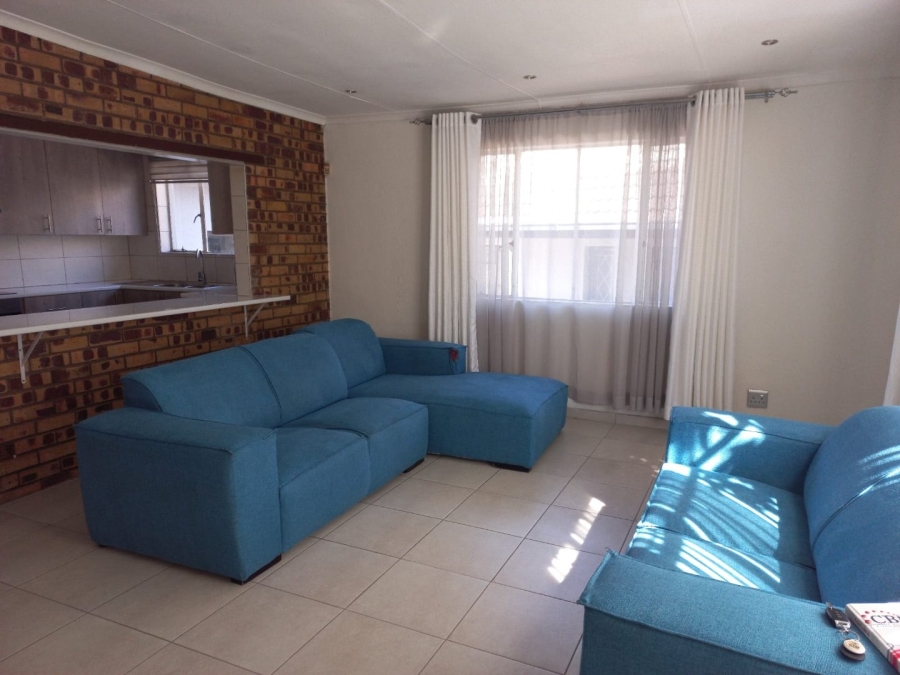 To Let 1 Bedroom Property for Rent in Mondeor Gauteng