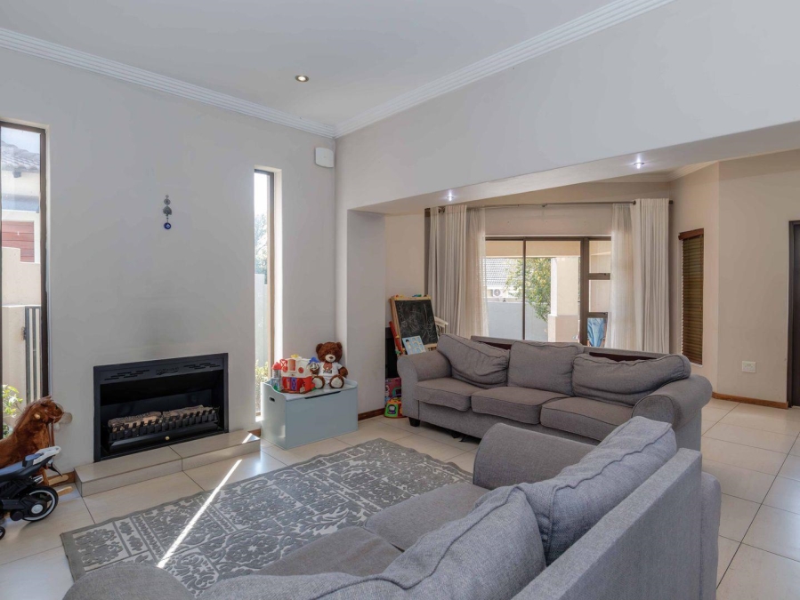 4 Bedroom Property for Sale in Pebble Creek Gauteng