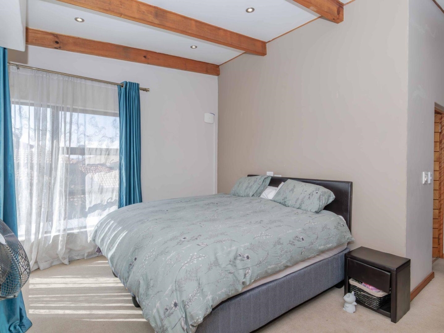 4 Bedroom Property for Sale in Pebble Creek Gauteng