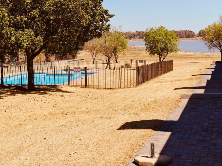 2 Bedroom Property for Sale in Vaal Marina Gauteng
