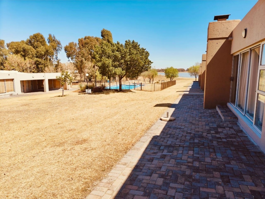 2 Bedroom Property for Sale in Vaal Marina Gauteng