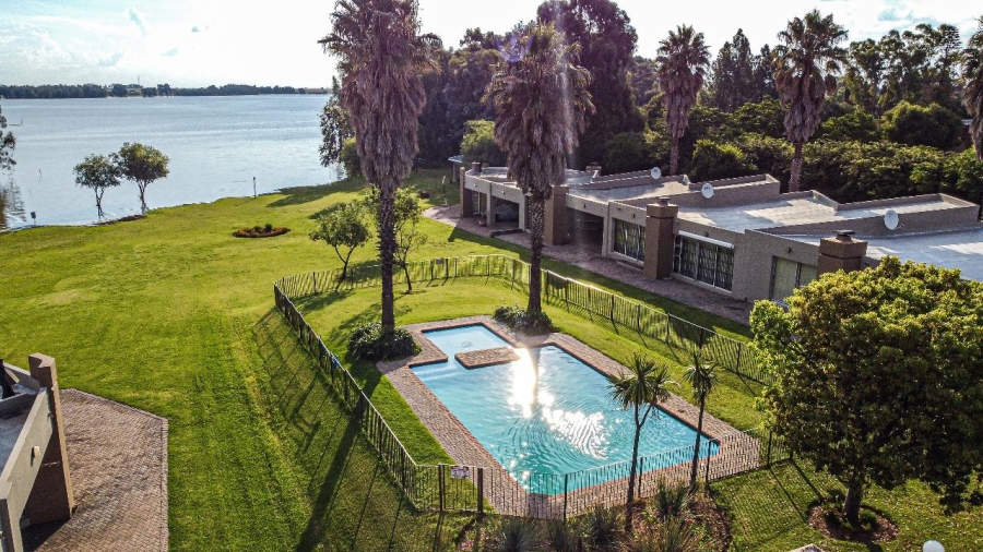 2 Bedroom Property for Sale in Vaal Marina Gauteng