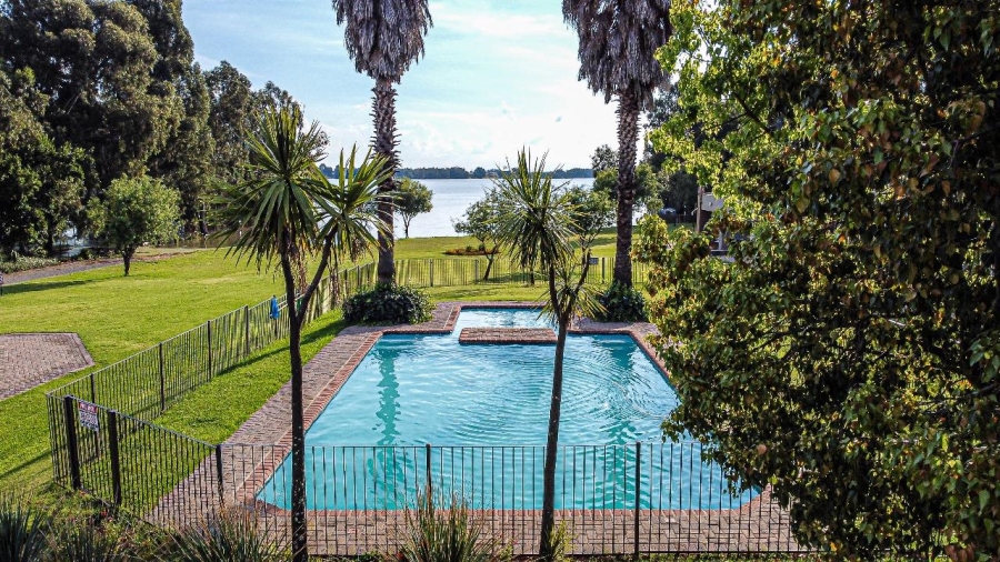 2 Bedroom Property for Sale in Vaal Marina Gauteng