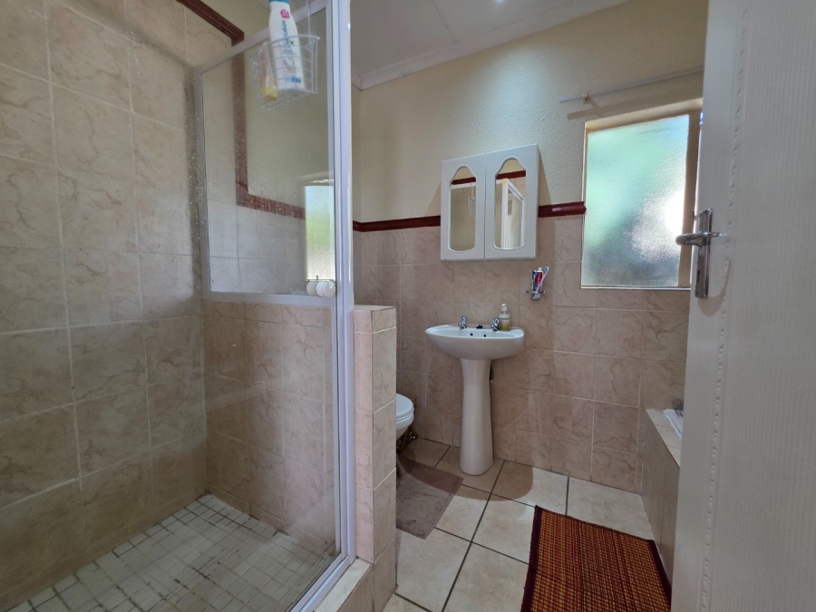 2 Bedroom Property for Sale in La Montagne Gauteng