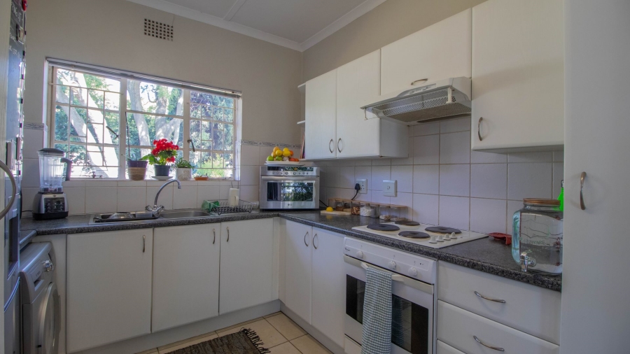 2 Bedroom Property for Sale in Lakeside Village Gauteng