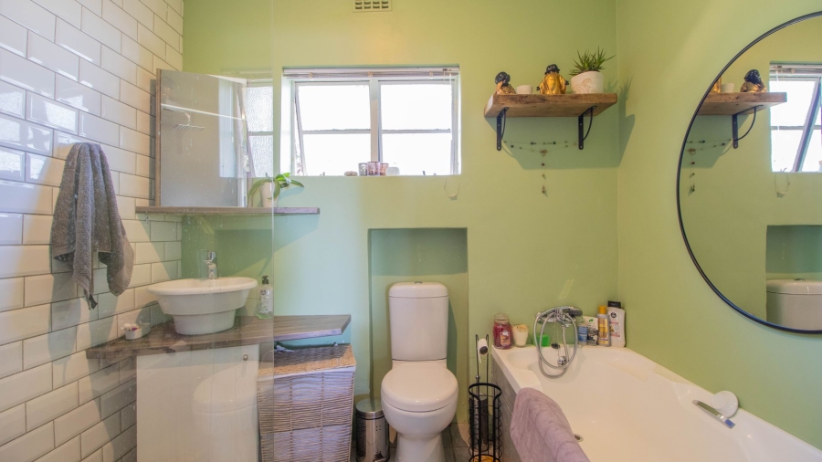 2 Bedroom Property for Sale in Lakeside Village Gauteng