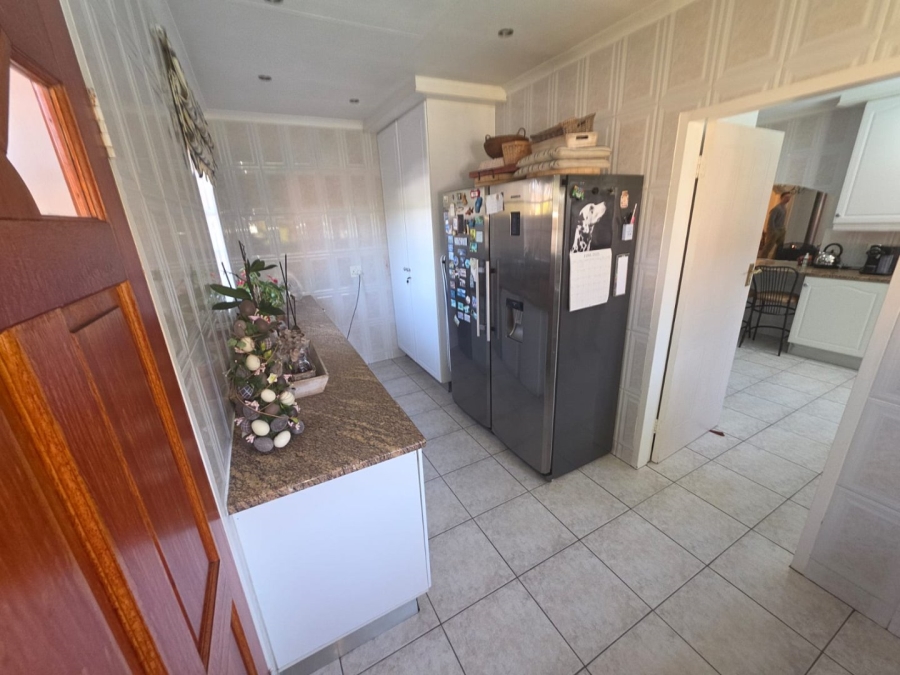 4 Bedroom Property for Sale in Sunward Park Gauteng