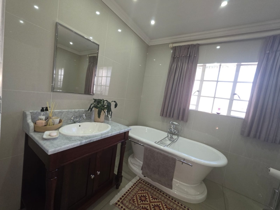 4 Bedroom Property for Sale in Sunward Park Gauteng