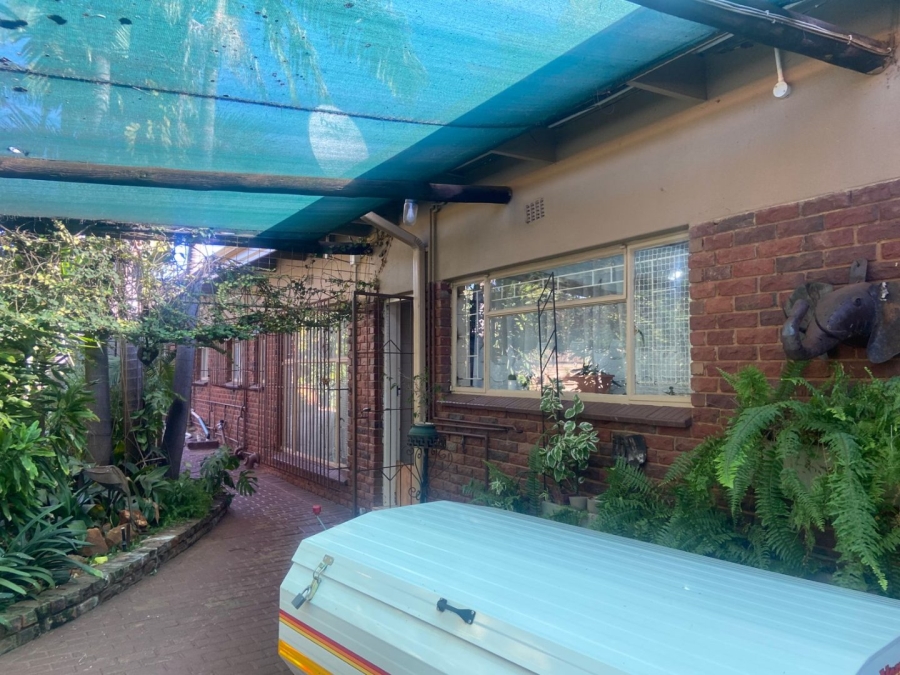 3 Bedroom Property for Sale in Dorandia Gauteng