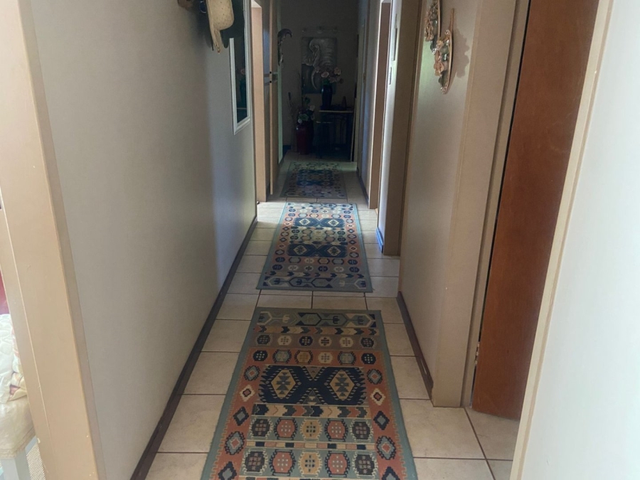 3 Bedroom Property for Sale in Dorandia Gauteng