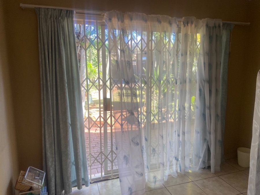3 Bedroom Property for Sale in Dorandia Gauteng
