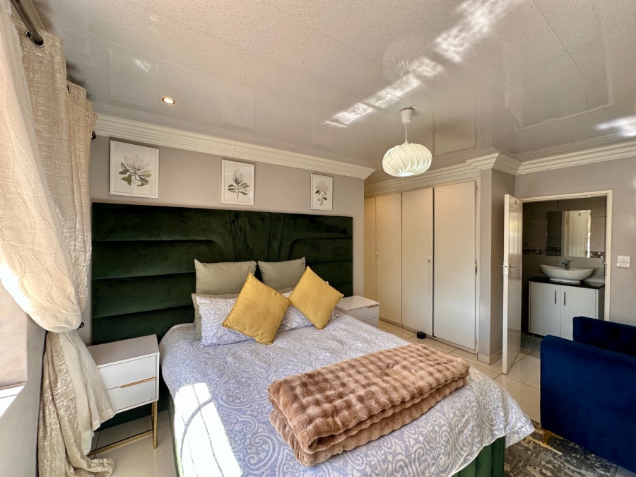3 Bedroom Property for Sale in Dorandia Gauteng