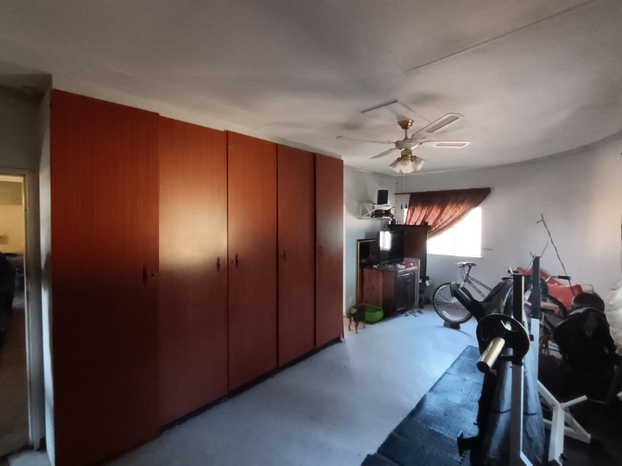 4 Bedroom Property for Sale in Bultfontein A H Gauteng