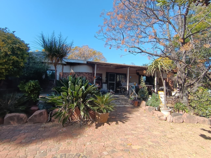 4 Bedroom Property for Sale in Bultfontein A H Gauteng